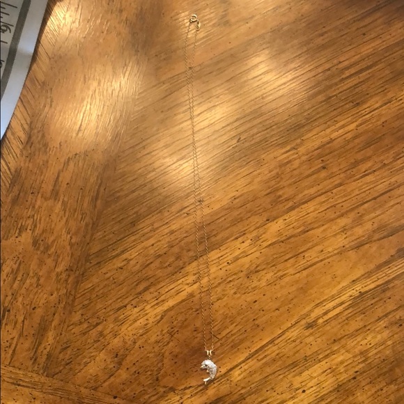 Dolphin necklace - Picture 1 of 3